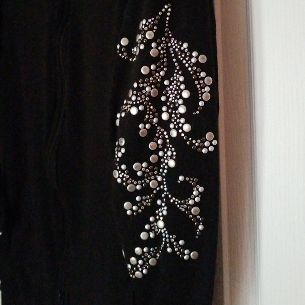 Black Shirt and Pant Set - Picture 2 of 7